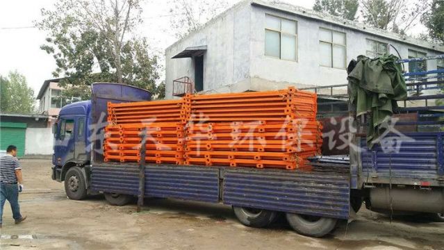 點(diǎn)擊查看詳細(xì)信息<br>標(biāo)題：發(fā)貨現(xiàn)場(chǎng) 閱讀次數(shù)：1772