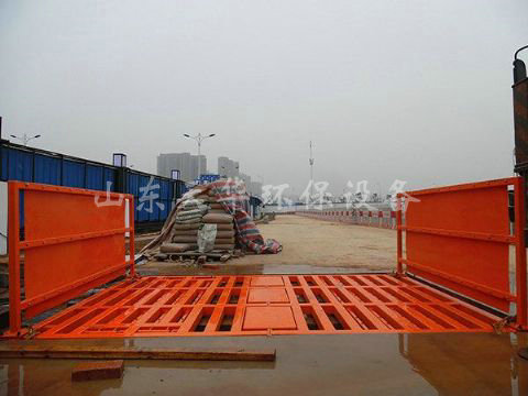 點擊查看詳細(xì)信息<br>標(biāo)題：中鐵城建集團(tuán)第十項目部太原項目工地洗輪機(jī) 閱讀次數(shù)：2588